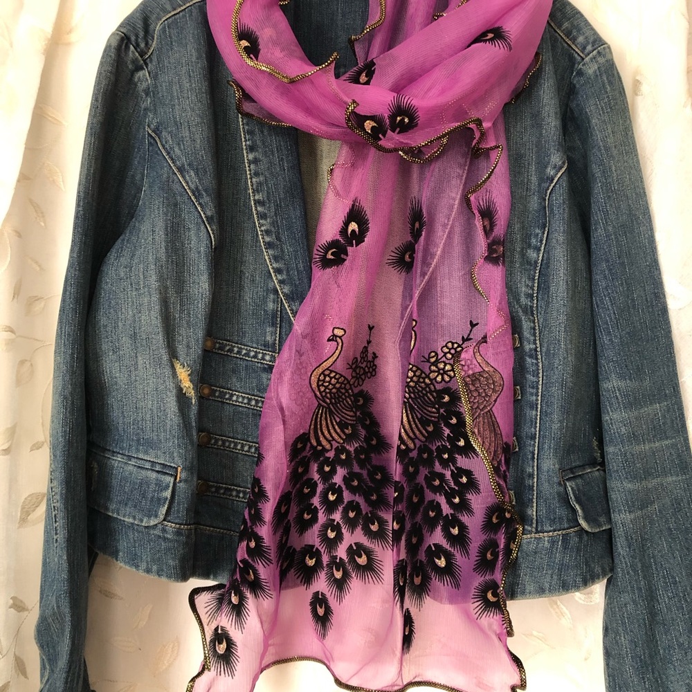 Parisian-style Gold-trim HOT PINK Peacock Scarf